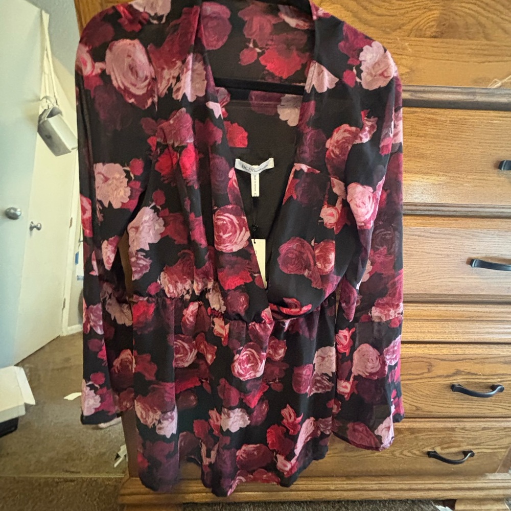 BCBG Rose Print Long Sleeve Top